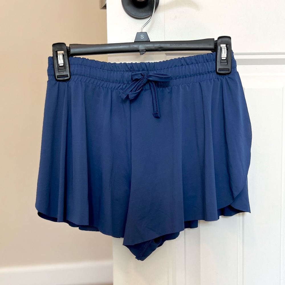 BRAND NEW Navy blue Active shorts Sz 14Y